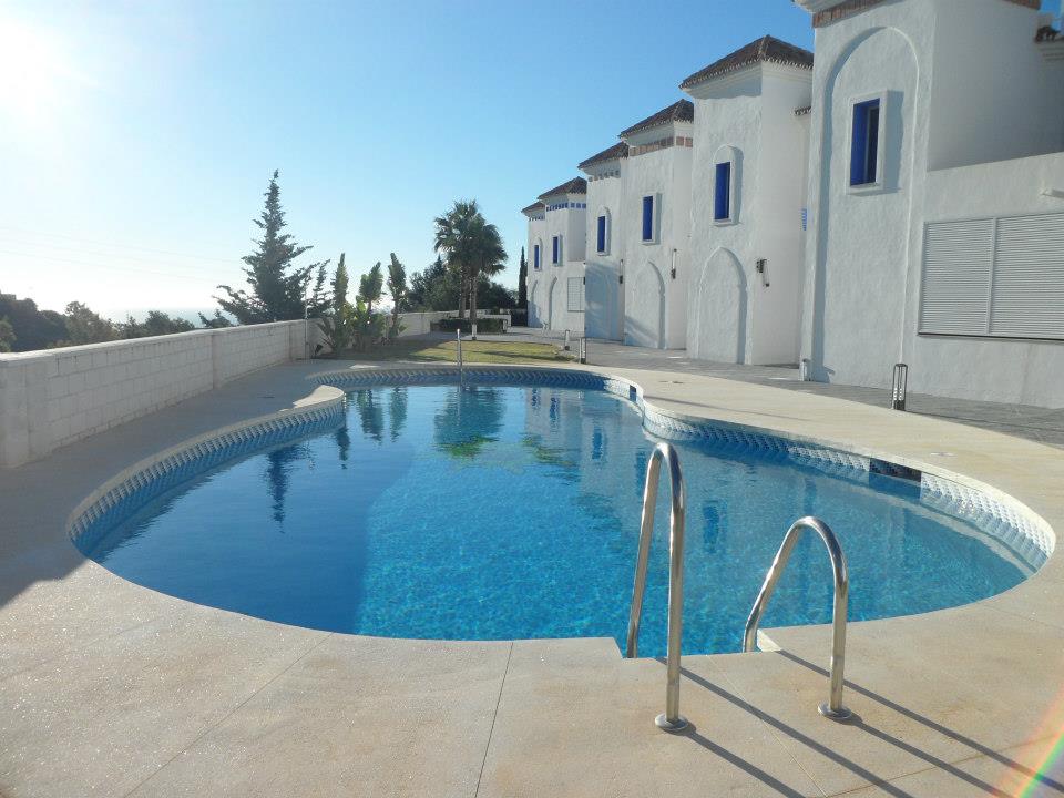 11709_132115306974333_1643728397_n